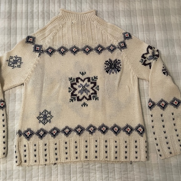 Gorsuch Ltd Wool White Winter Sweater- Skiing, Snowflakes. - Picture 7 of 10
